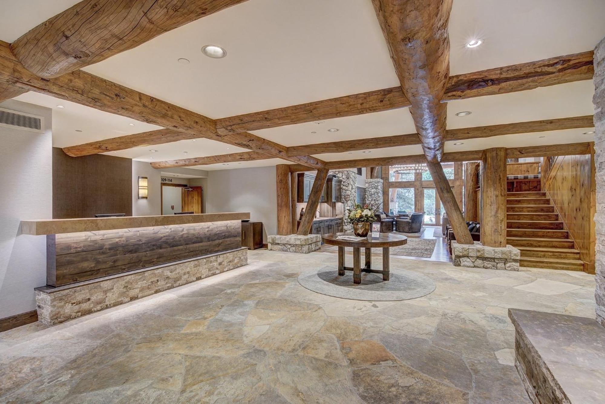 Elkhorn Lodge Эйвон Экстерьер фото