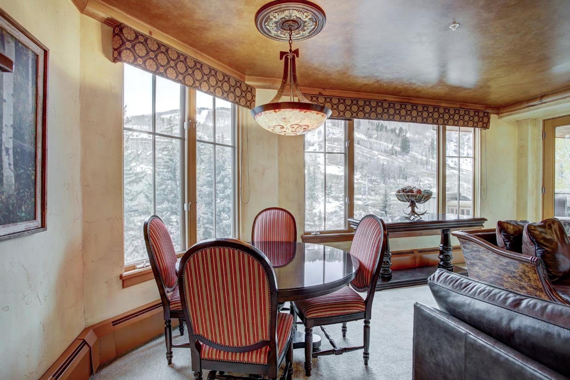 Elkhorn Lodge Эйвон Экстерьер фото