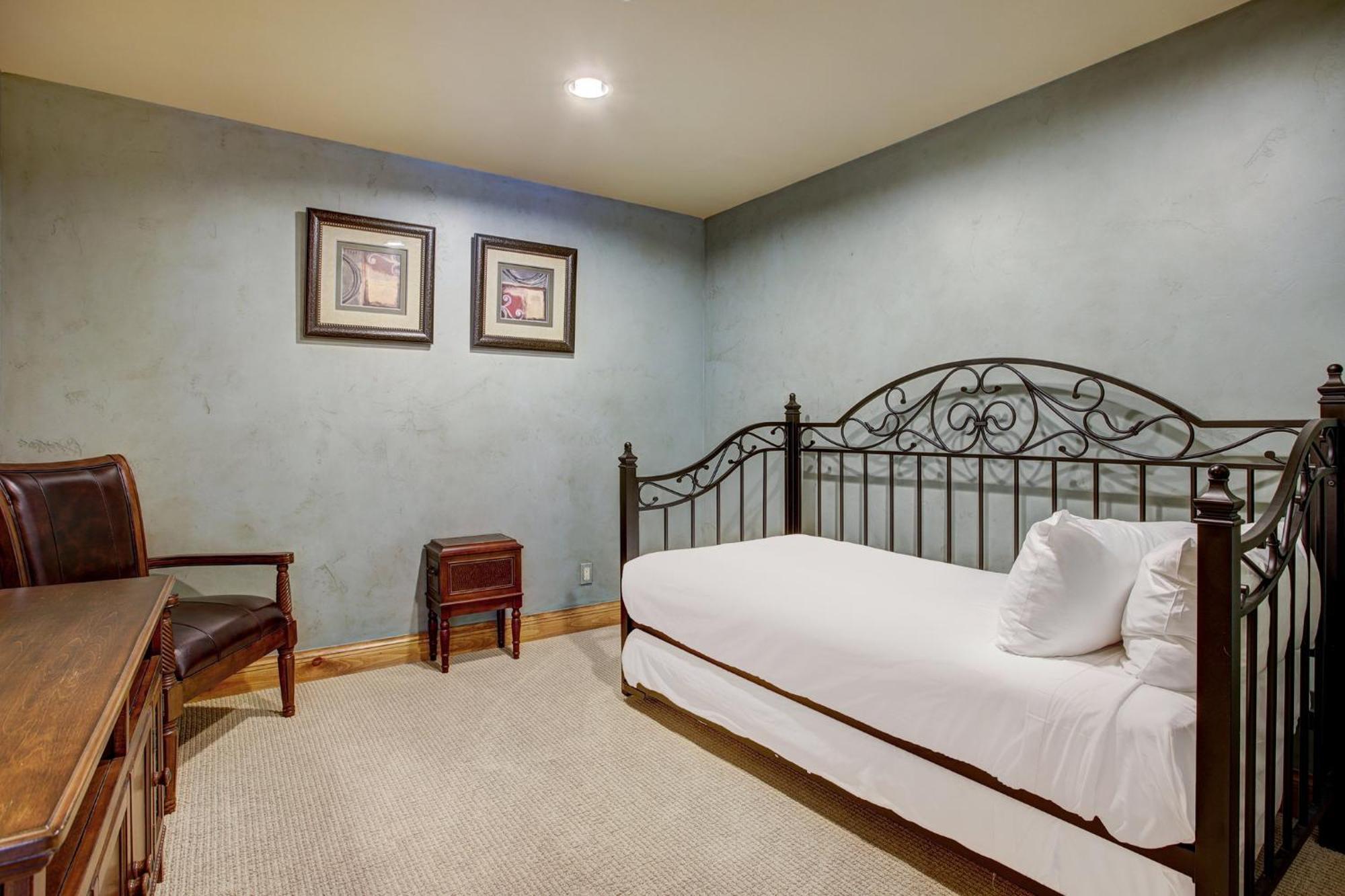Elkhorn Lodge Эйвон Экстерьер фото